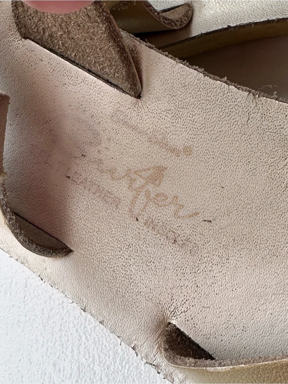 Salt Water Sun-San Surfer Sandal Gold Toddler size 11